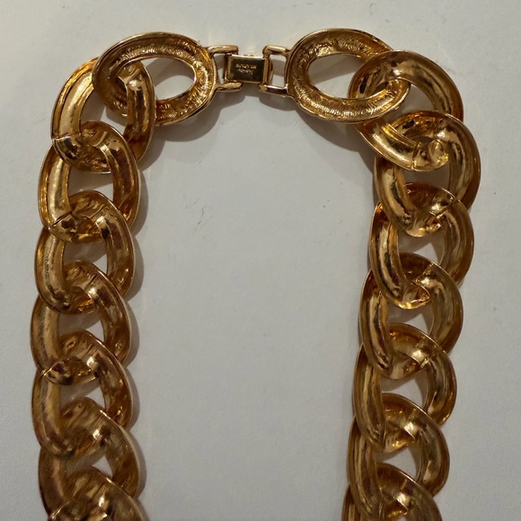 Bold Vtg Napier Chunky Gold-Tone Link Choker Necklace - Picture 7 of 9